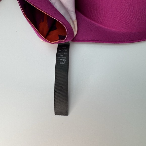 Victoria Secret On Point Sweat Sport Bra Padded Front Zip Wire Mulit-Color 38DDD - Picture 12 of 16